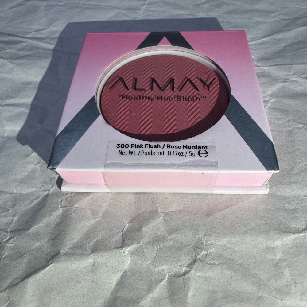 Almay blush - Picture 2 of 3
